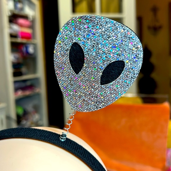 New Alien Head Band - Picture 3 of 5